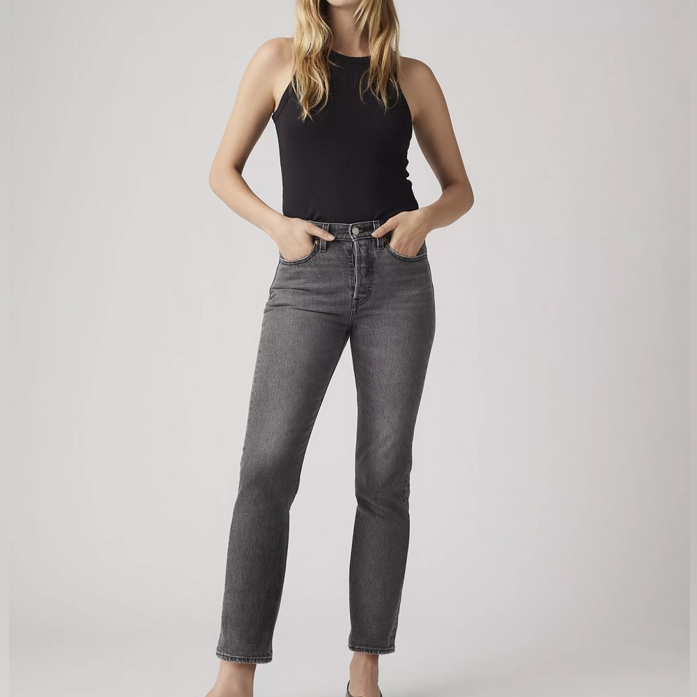 Levi’s Wedgie straight 24